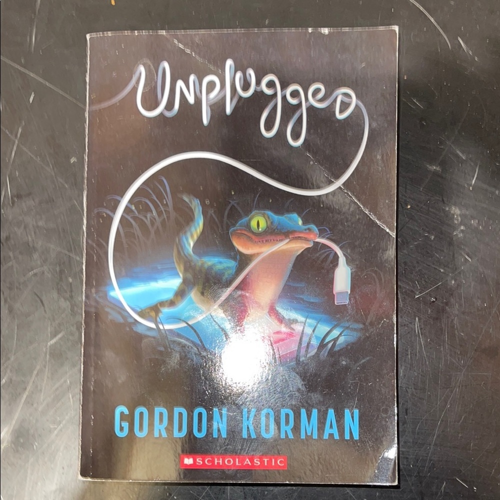 🏷️ Scholastic Unplugged Book by Gordon Korman